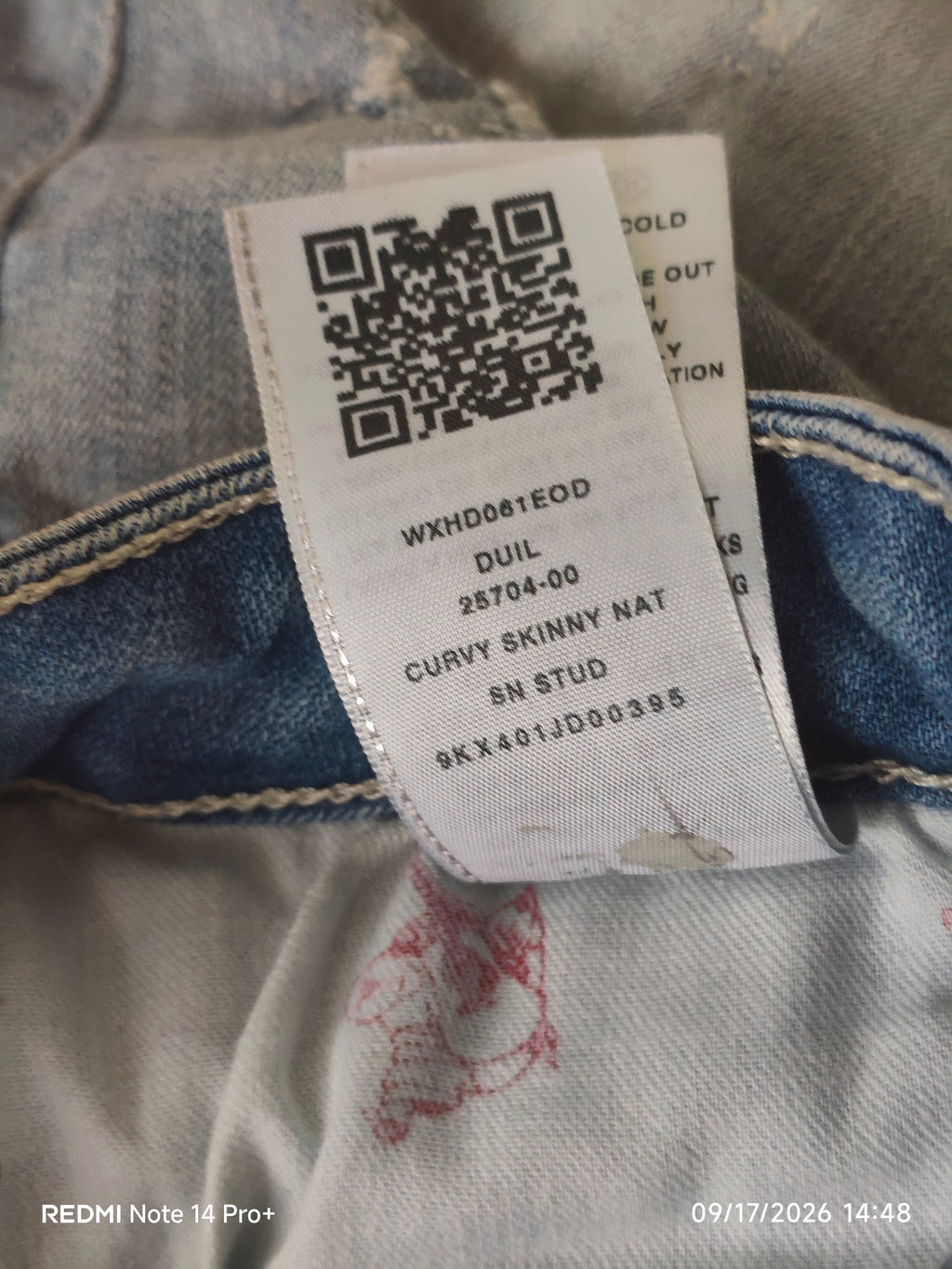 NWOT True Religion Curvy Skinny Denim Jeans - Rhinestone Horseshoe Pockets (Size 29)