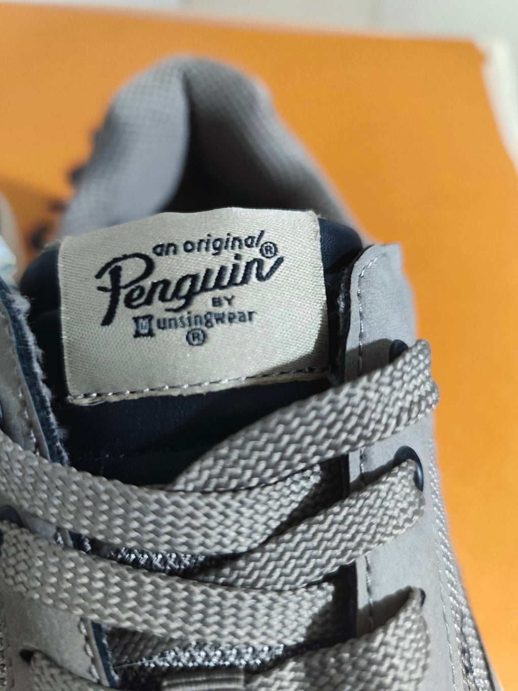 An Original Penguin by Munsingwear Men's Backcourt Low-Top Sneakers - Taupe/Grey (Size 10)